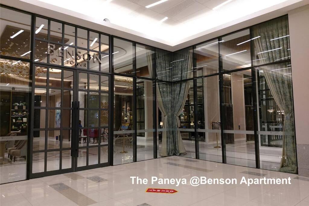 The Paneya @Benson Apartment Сурабая Экстерьер фото