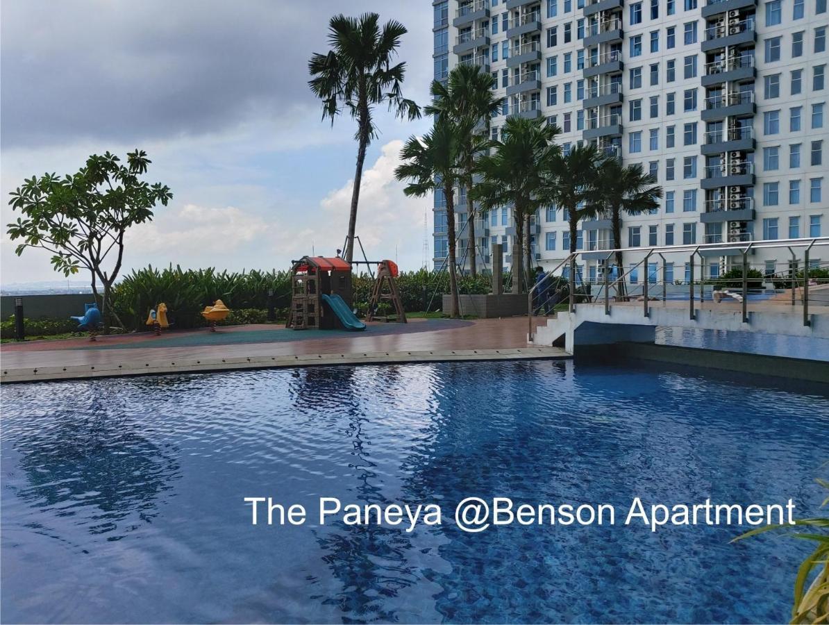 The Paneya @Benson Apartment Сурабая Экстерьер фото